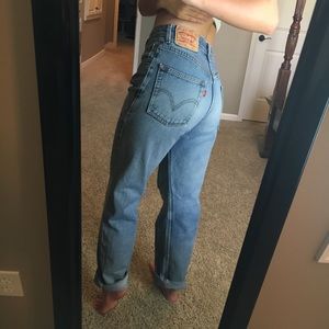 Levi's distressed mom jeans Clearance
